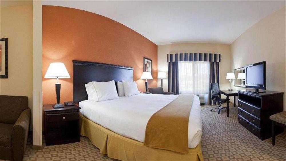 Holiday Inn Express Hotel & Suites Talladega By Ihg Buitenkant foto