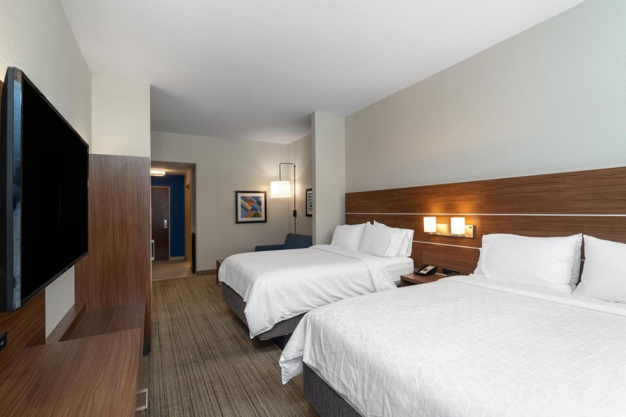 Holiday Inn Express Hotel & Suites Talladega By Ihg Buitenkant foto