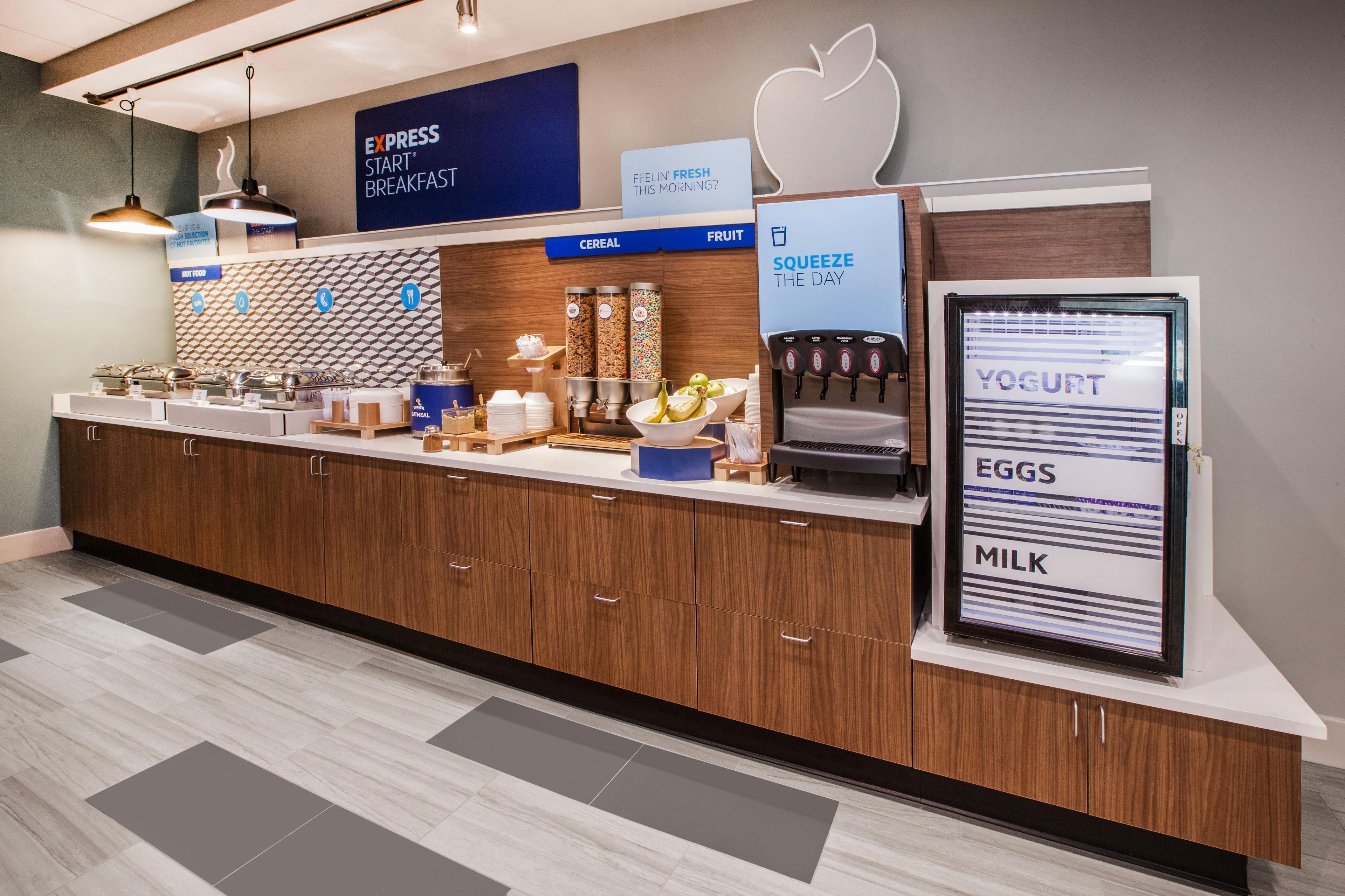 Holiday Inn Express Hotel & Suites Talladega By Ihg Buitenkant foto